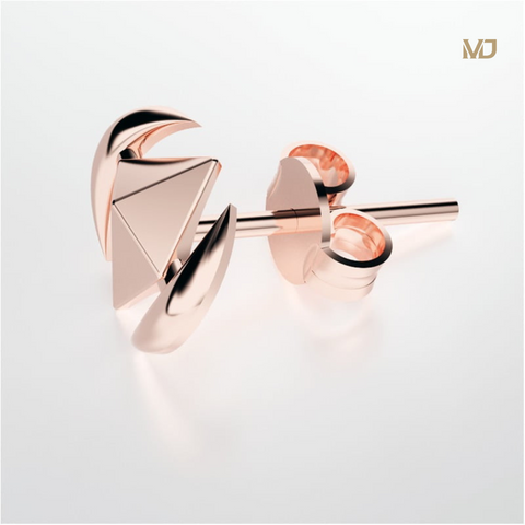 xBông tai nam 18k là trang sức không thể thiếu trong tủ đồ BT40