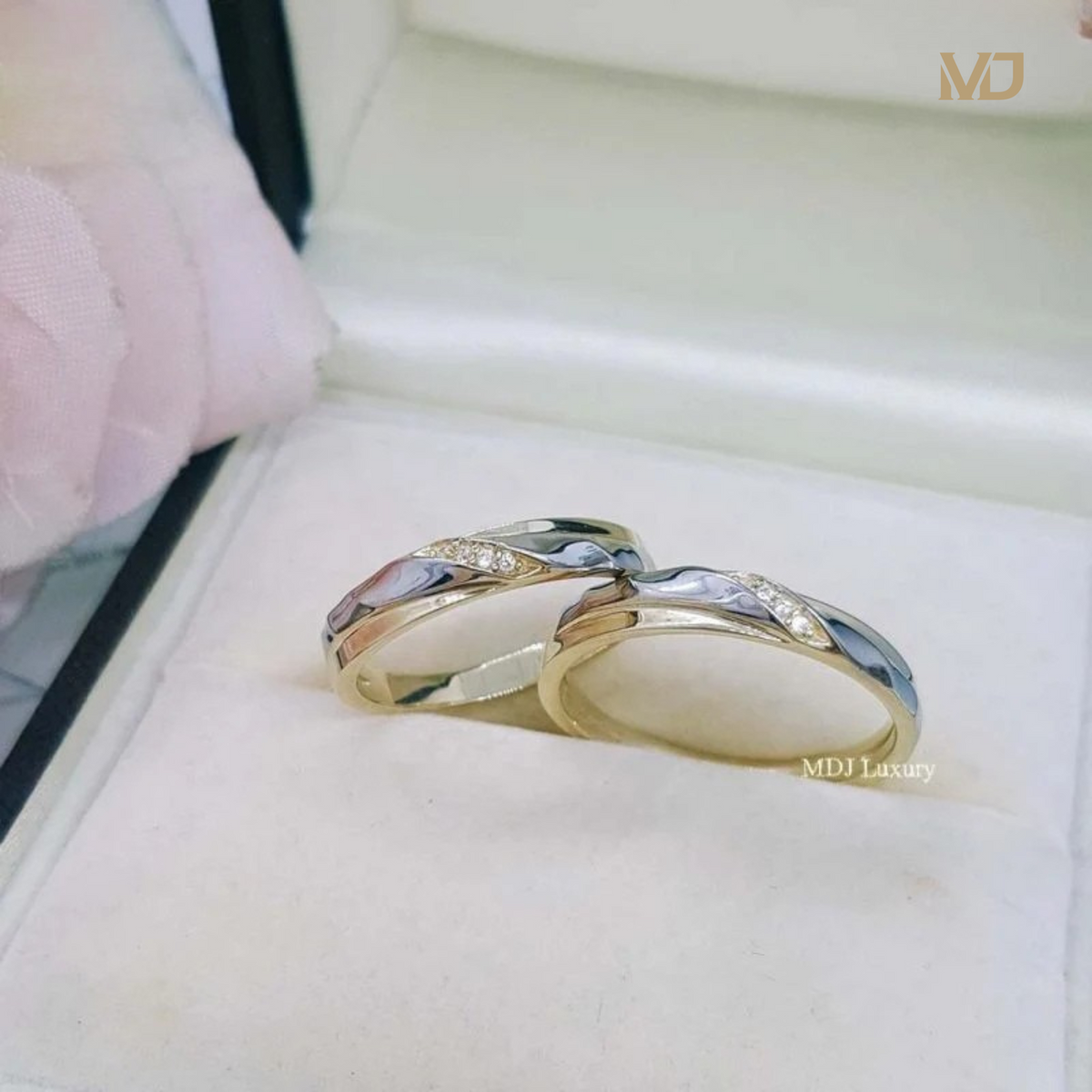 Nhẫn cưới vàng tây cao cấp NCK02